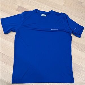 Columbia tee large